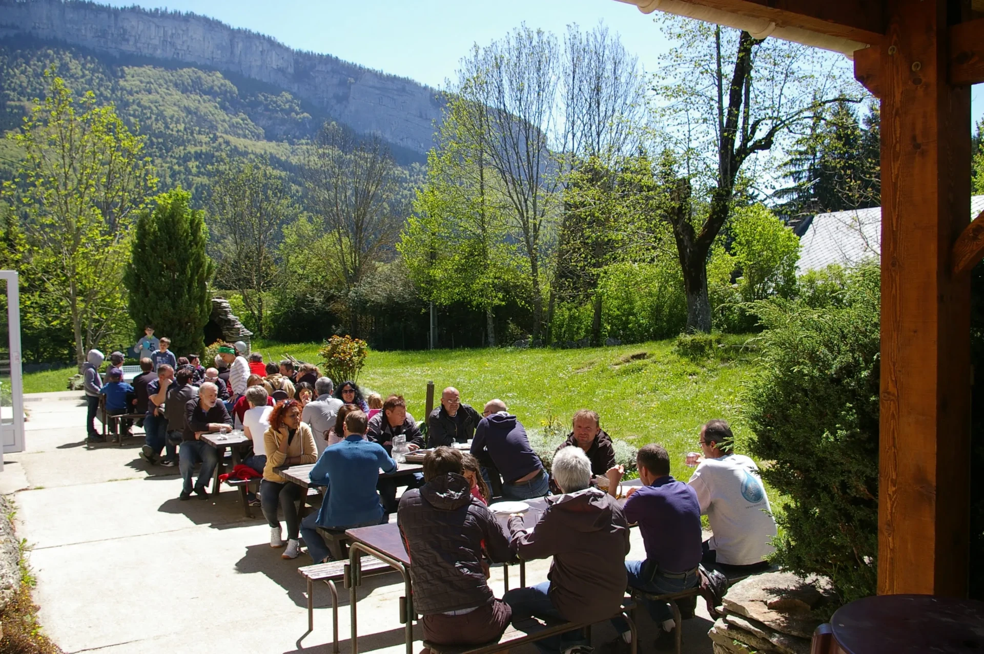 Image hover effect image